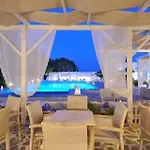 Argo Hotel